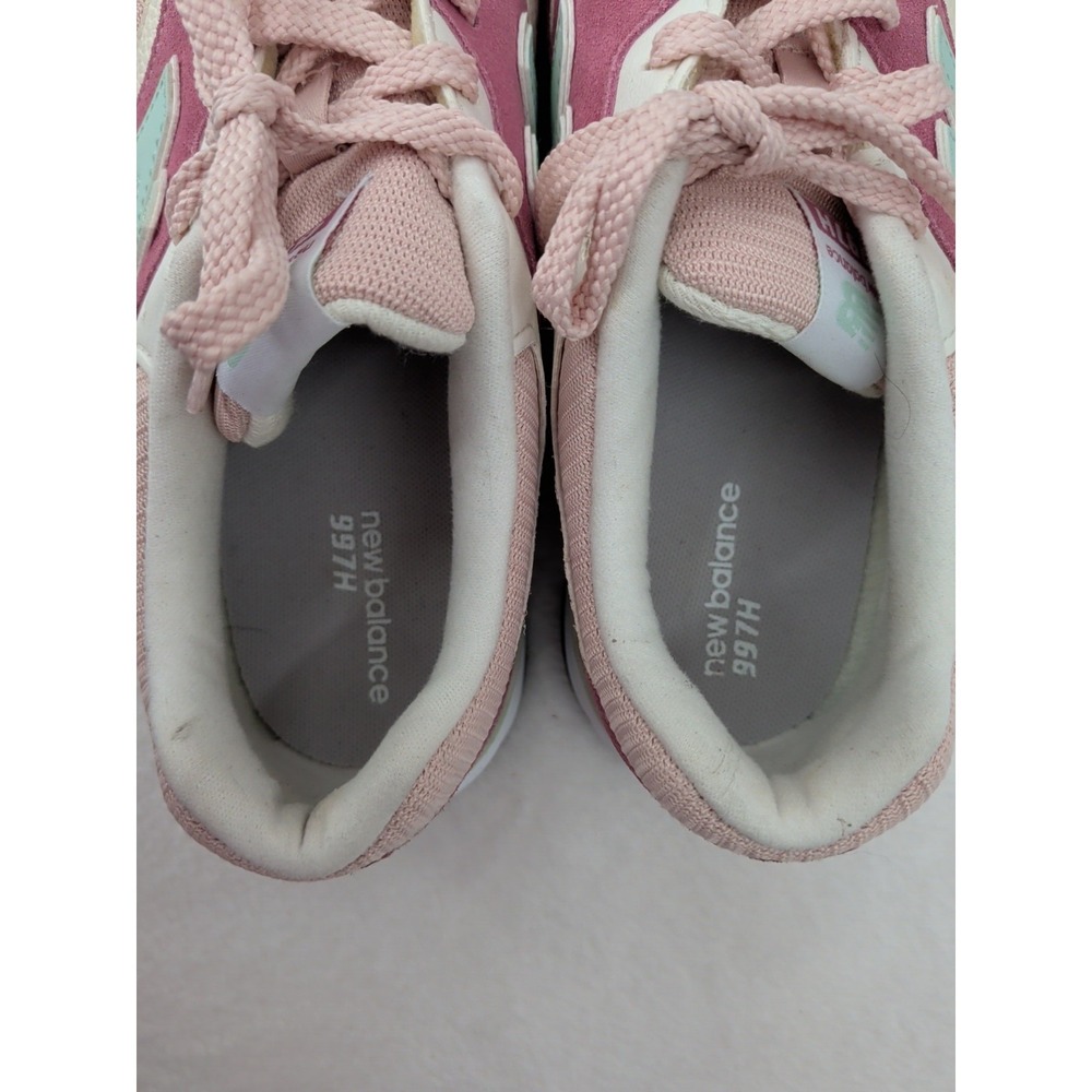 New Balance Women’s Pink Mint Lifestyle Sneakers - Picture 6 of 8